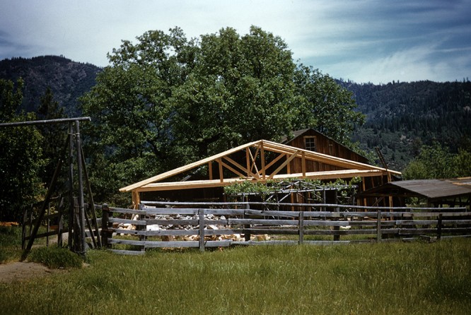 The old eating platform roof trusses being built out of peeled poles, 1959